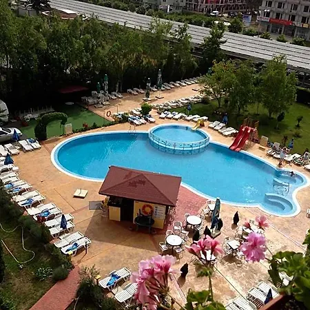 Trakia Garden 3*