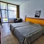 Trakia Garden מלון 3*