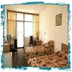 מלון Trakia Garden 3*